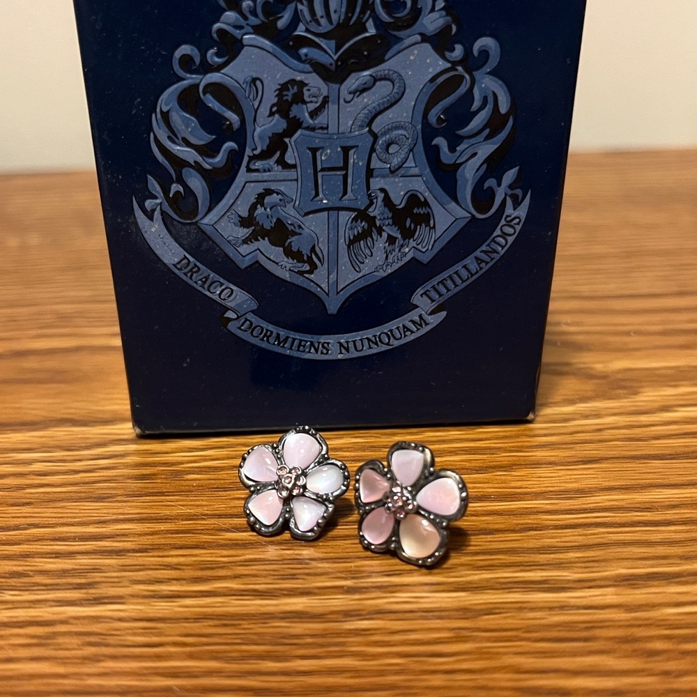 Hermione’s Yule Ball Earrings Noble Collection Harry Potter Warner Bros Replica